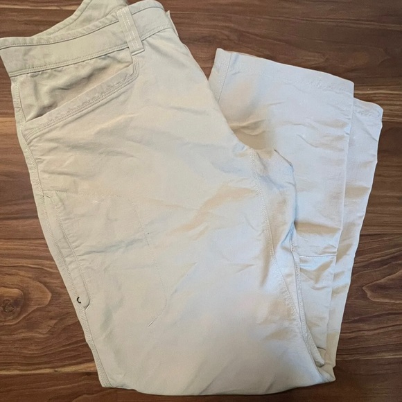 The North Face Pants The North Face Mens Beige Cotton Nylon Cargo